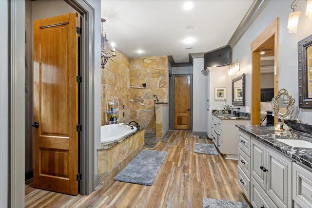 242 Tallulah Ridge, Hattiesburg, MS 39402