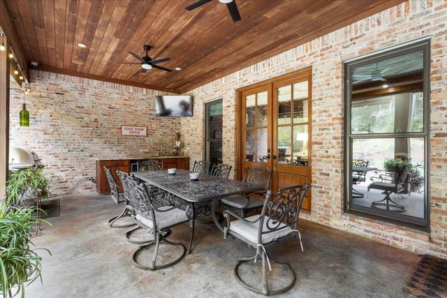 242 Tallulah Ridge, Hattiesburg, MS 39402