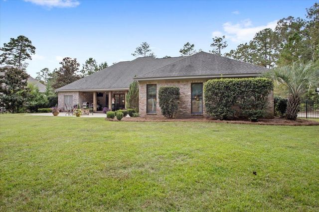 242 Tallulah Ridge, Hattiesburg, MS 39402