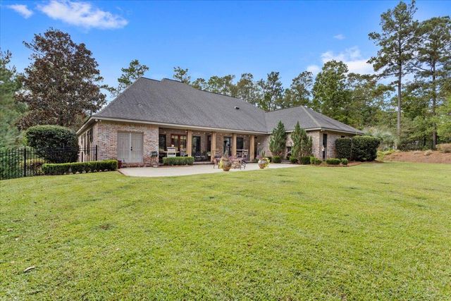 242 Tallulah Ridge, Hattiesburg, MS 39402