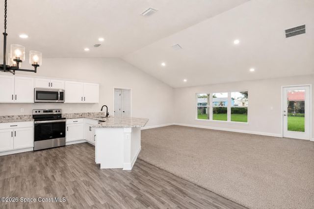 387 Mott Street SW, Palm Bay, FL 32908
