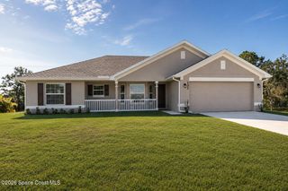 387 Mott Street SW, Palm Bay, FL 32908
