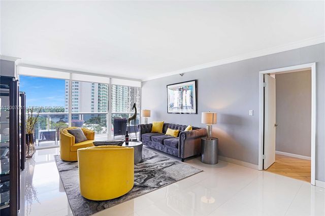 20505 E Country Club Dr 836, Aventura, FL 33180