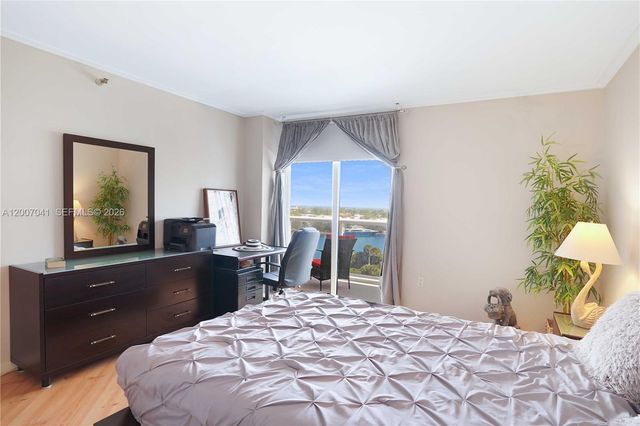 20505 E Country Club Dr 836, Aventura, FL 33180