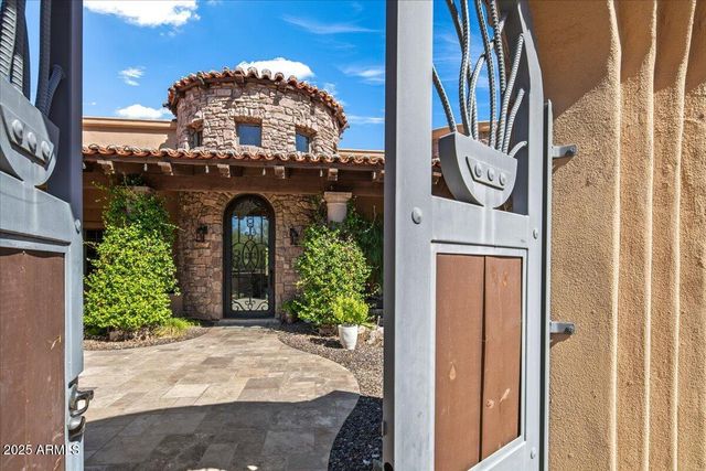 9533 E RISING SUN Drive, Scottsdale, AZ 85262