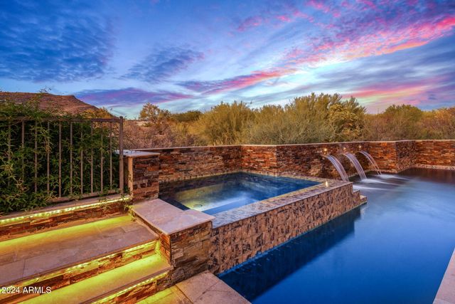 9533 E RISING SUN Drive, Scottsdale, AZ 85262