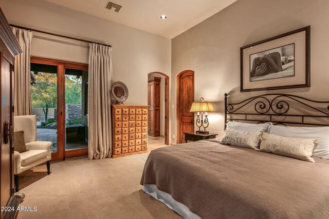 9533 E RISING SUN Drive, Scottsdale, AZ 85262