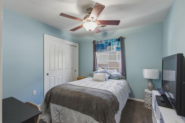 1201 W Donna Dr, Merced, CA 95348