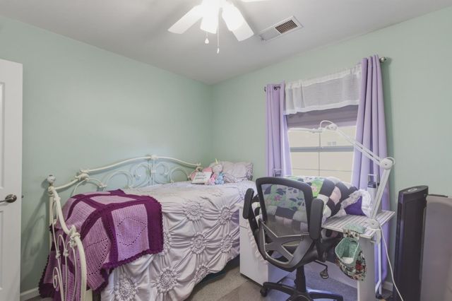 1201 W Donna Dr, Merced, CA 95348