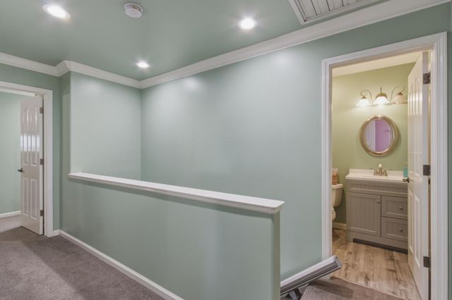 1201 W Donna Dr, Merced, CA 95348