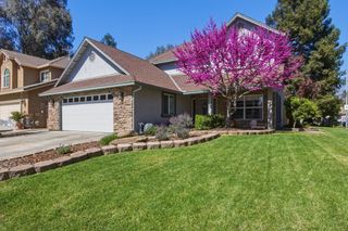 1201 W Donna Dr, Merced, CA 95348