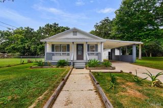 1011 Barnett St, Pensacola, FL 32505
