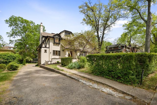 3936 Red Bud Avenue, Cincinnati, OH 45229