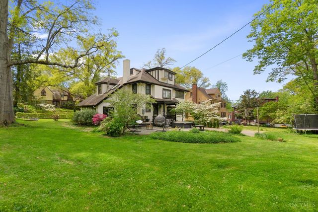 3936 Red Bud Avenue, Cincinnati, OH 45229