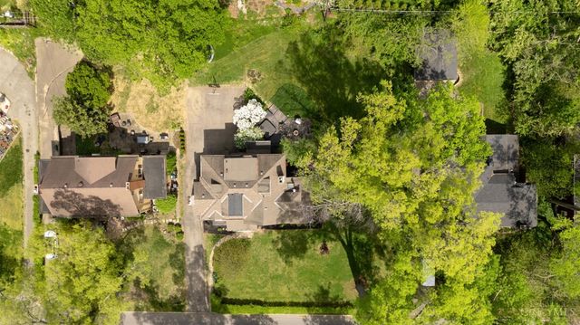 3936 Red Bud Avenue, Cincinnati, OH 45229