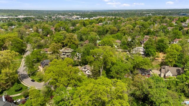 3936 Red Bud Avenue, Cincinnati, OH 45229