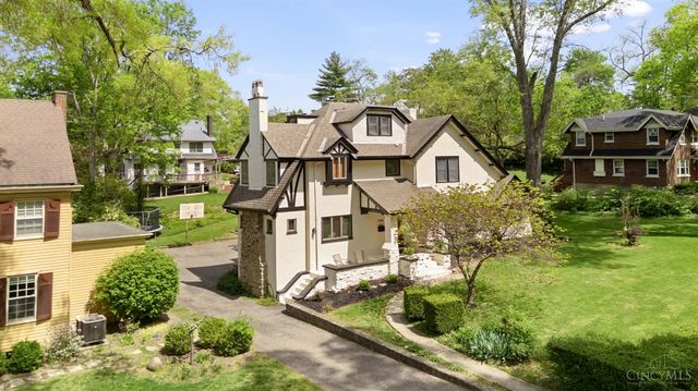 3936 Red Bud Avenue, Cincinnati, OH 45229