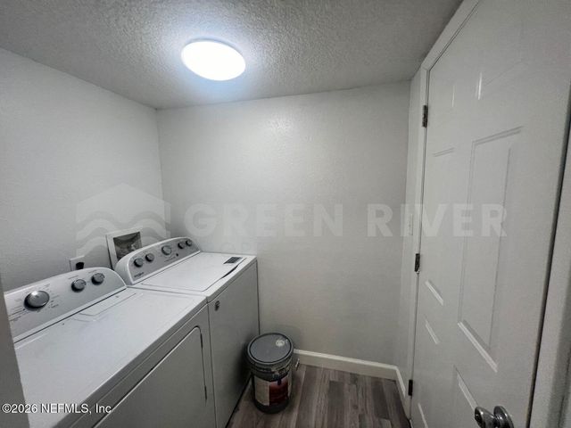 6817 CAMELOT Road, Jacksonville, FL 32211