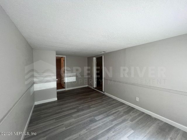 6817 CAMELOT Road, Jacksonville, FL 32211