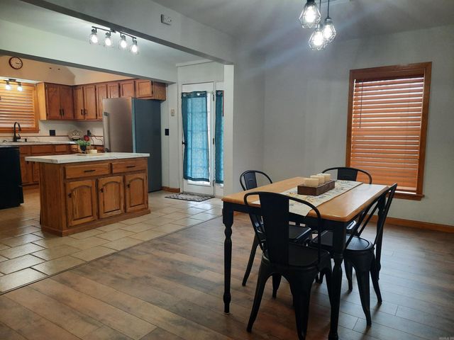 210 N Vine Avenue, Mountain View, AR 72560