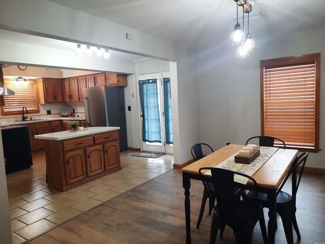 210 N Vine Avenue, Mountain View, AR 72560