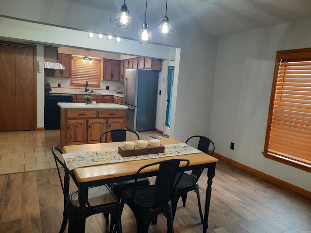 210 N Vine Avenue, Mountain View, AR 72560