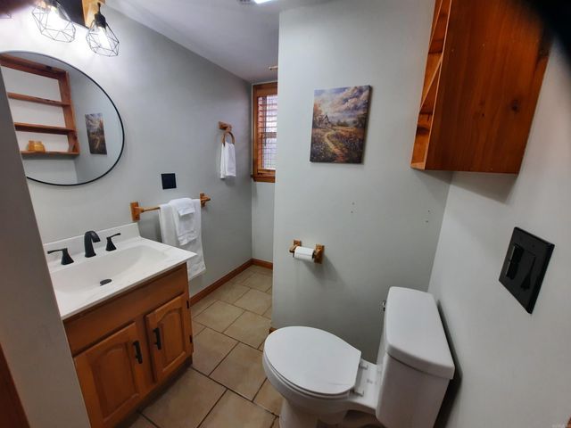 210 N Vine Avenue, Mountain View, AR 72560