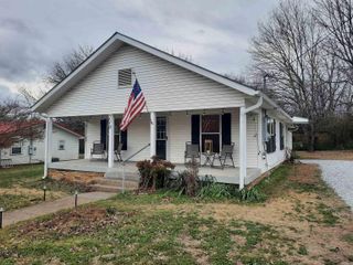 210 N Vine Avenue, Mountain View, AR 72560