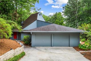 3863 Dundee NE Drive, Roswell, GA 30075
