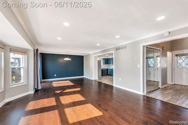 35826 Foothill Drive, Sterling Heights, MI 48312