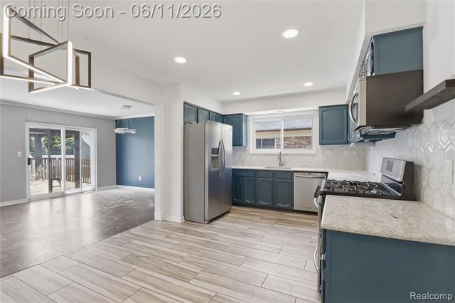 35826 Foothill Drive, Sterling Heights, MI 48312