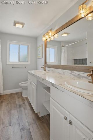 35826 Foothill Drive, Sterling Heights, MI 48312