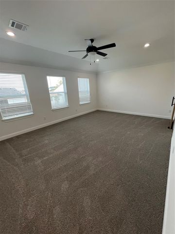 114 Capetown Circle, Montgomery, TX 77356