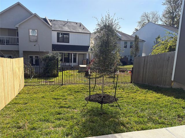 114 Capetown Circle, Montgomery, TX 77356