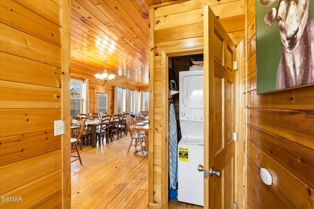 2022 Oakmont Drive, Sevierville, TN 37876