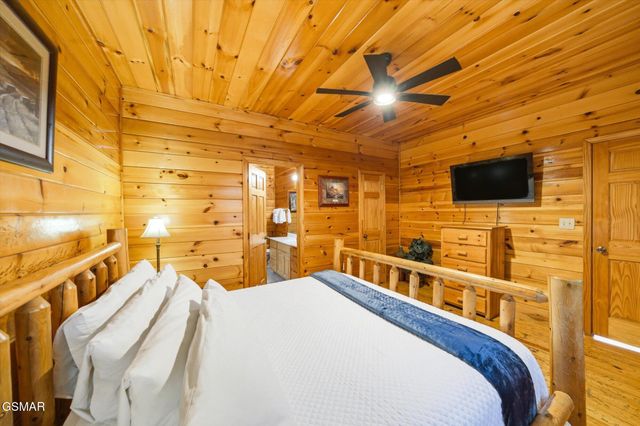 2022 Oakmont Drive, Sevierville, TN 37876