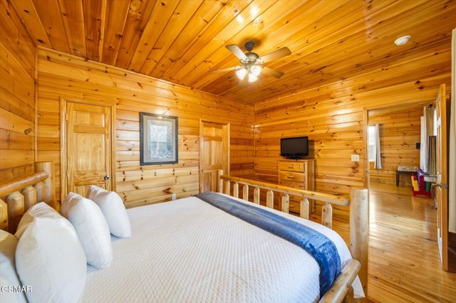 2022 Oakmont Drive, Sevierville, TN 37876