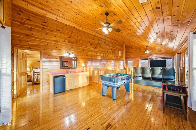 2022 Oakmont Drive, Sevierville, TN 37876