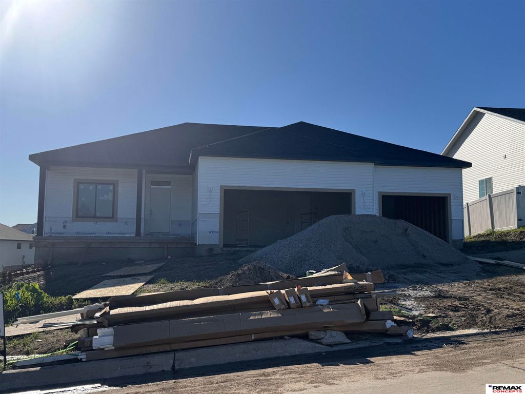 1047 S 9th Avenue, Ashland, NE 68003