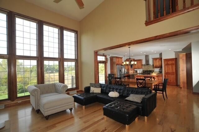 8334 Virginia CIRCLE, Waterford, WI 53185