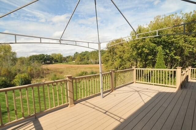 8334 Virginia CIRCLE, Waterford, WI 53185