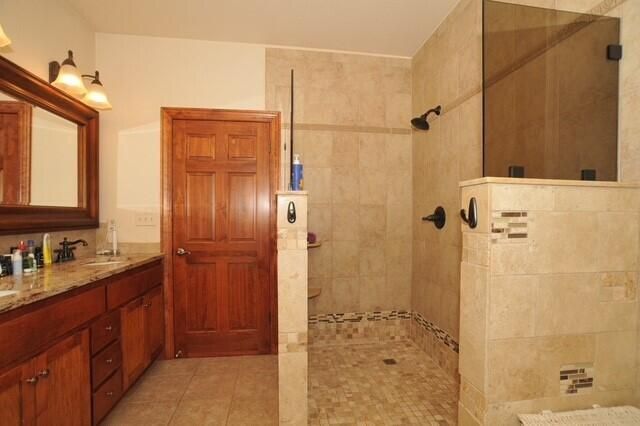8334 Virginia CIRCLE, Waterford, WI 53185