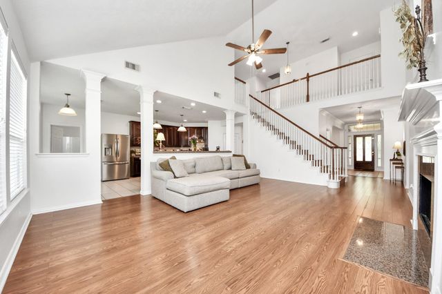 7215 Thornmeadow Lane, Cypress, TX 77433