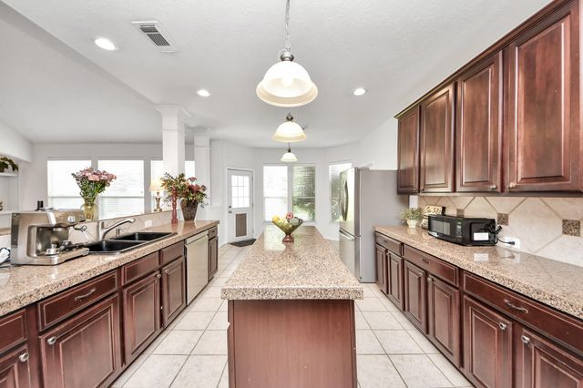 7215 Thornmeadow Lane, Cypress, TX 77433