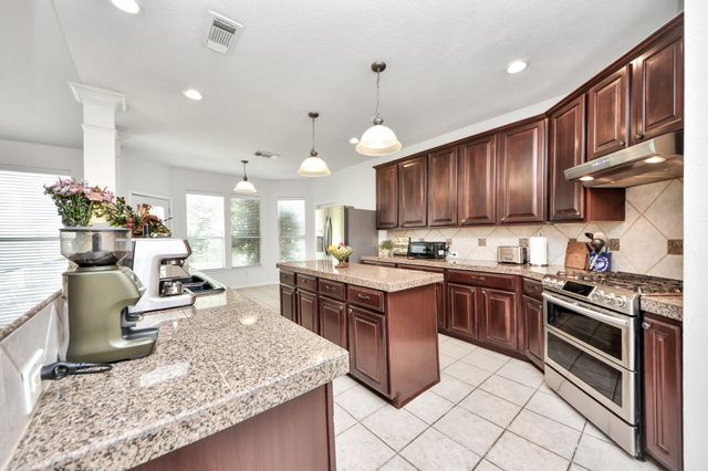 7215 Thornmeadow Lane, Cypress, TX 77433