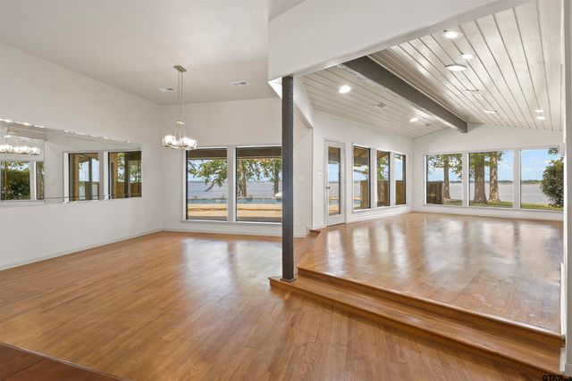 360 County Road 2136, Pittsburg, TX 75686