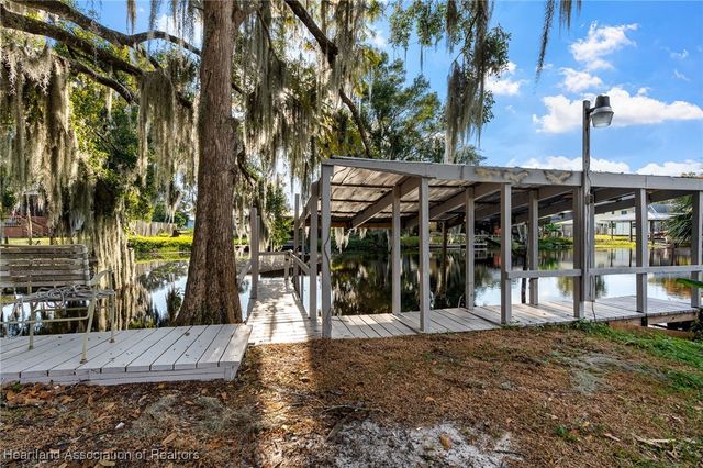 1561 Lakeshore Drive, Lorida, FL 33857