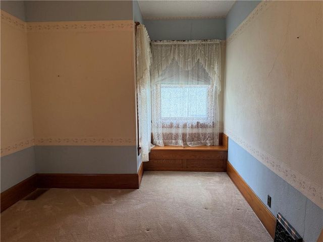 111 E Nodaway Street, Oregon, MO 64473