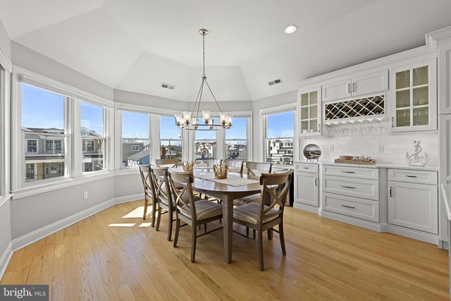 103 E MARINE LN, Long Beach, NJ 08008