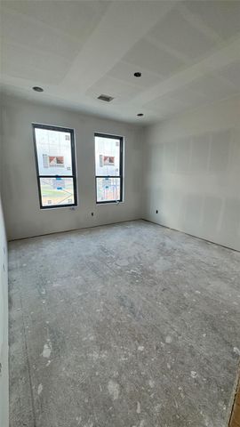 65 Shadow Creek Ridge Drive, Spring, TX 77389